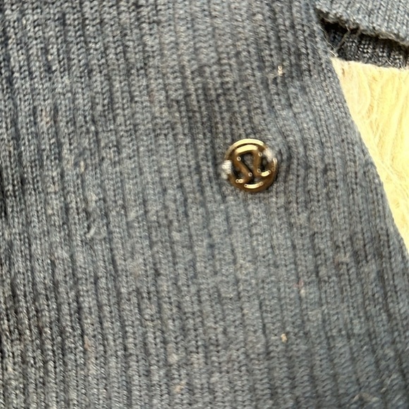 Lululemon Sweater Turtle Neck - Picture 3 of 4